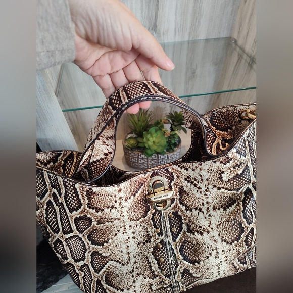 MICHAEL Michael Kors Brown Python Embossed Leather Uptown Astor Legacy Bag - Picture 4 of 14